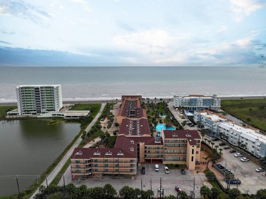 Baca Beach Escape I - 3 Pools - Pet Friendly Галвестон Екстер'єр фото