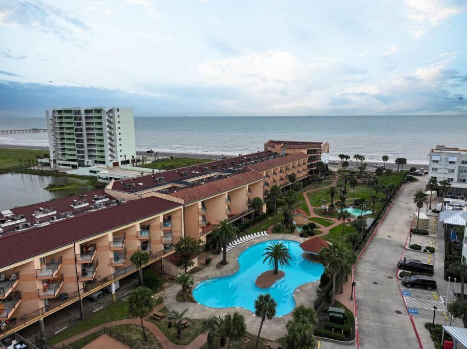 Baca Beach Escape I - 3 Pools - Pet Friendly Галвестон Екстер'єр фото