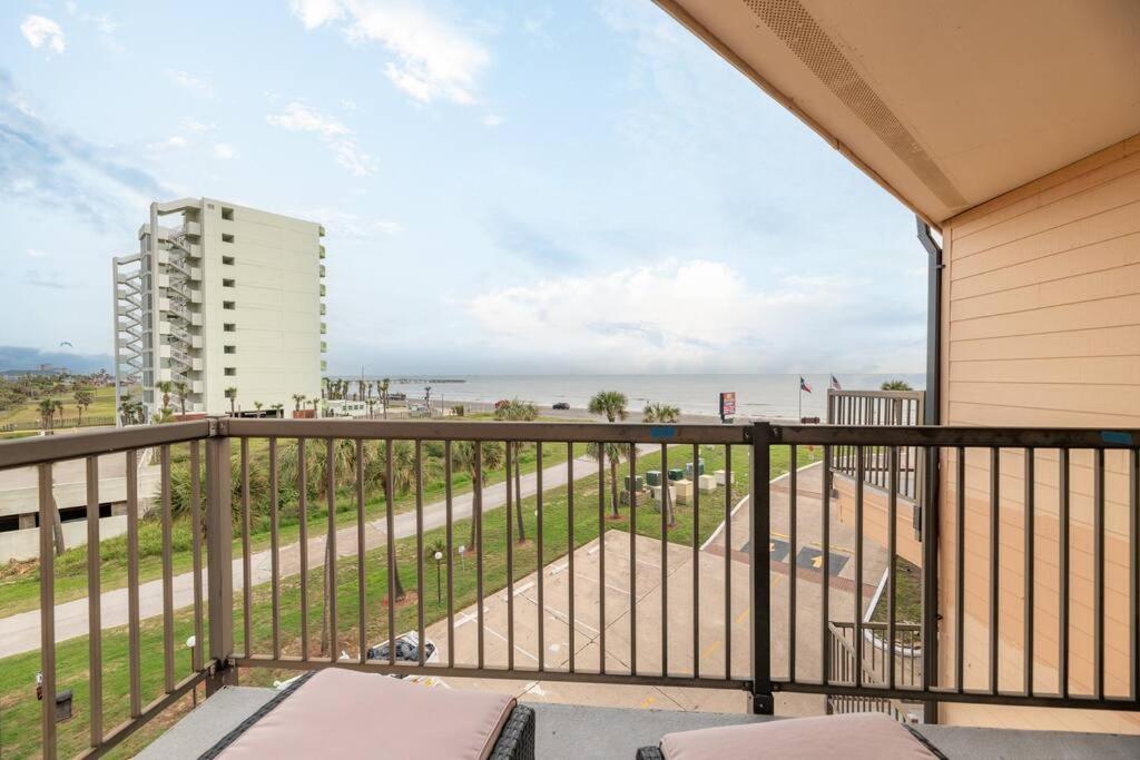 Baca Beach Escape I - 3 Pools - Pet Friendly Галвестон Екстер'єр фото